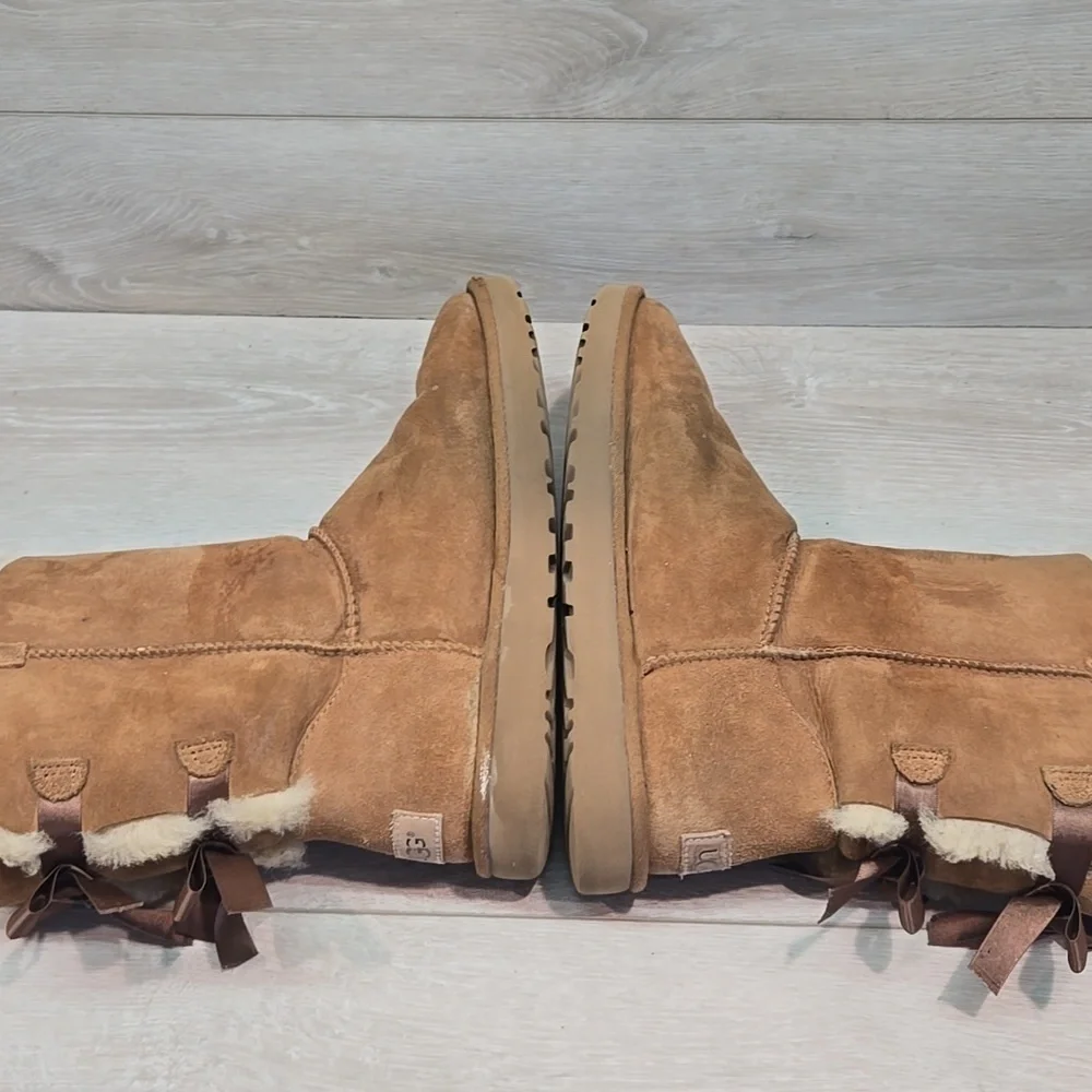 UGG Australia Women Chestnut Winter Boots Shearling Shoes Sz 9